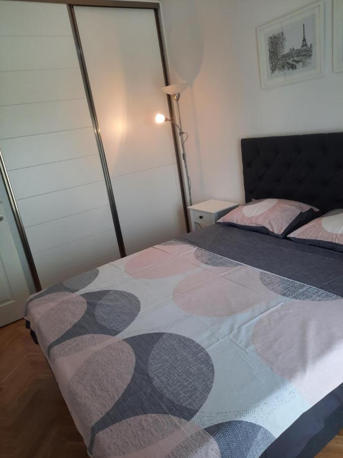 شقة Apartman Nk Nikšić المظهر الخارجي الصورة