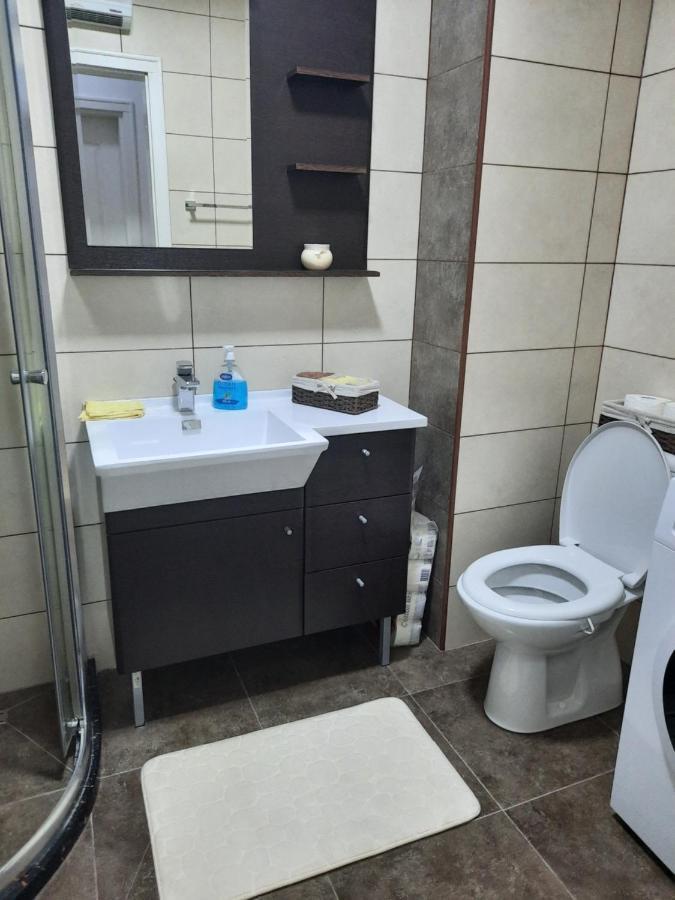 شقة Apartman Nk Nikšić المظهر الخارجي الصورة