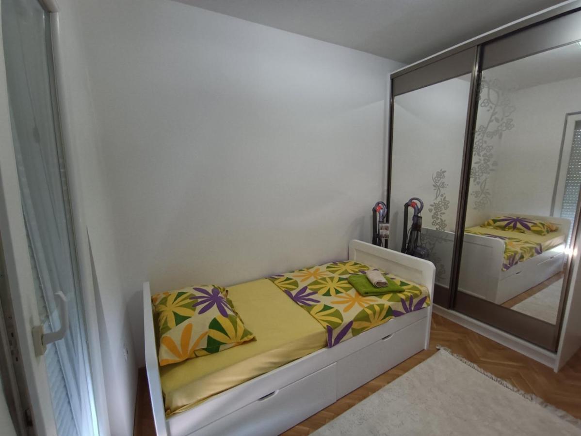 شقة Apartman Nk Nikšić المظهر الخارجي الصورة